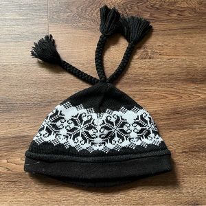 Vintage Obermeyer Ladies Brandy Three-Tassel Beanie One Size Ski Hat style 22153